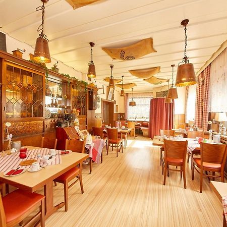 Hotel Zum Dicken Baum Mayen Esterno foto